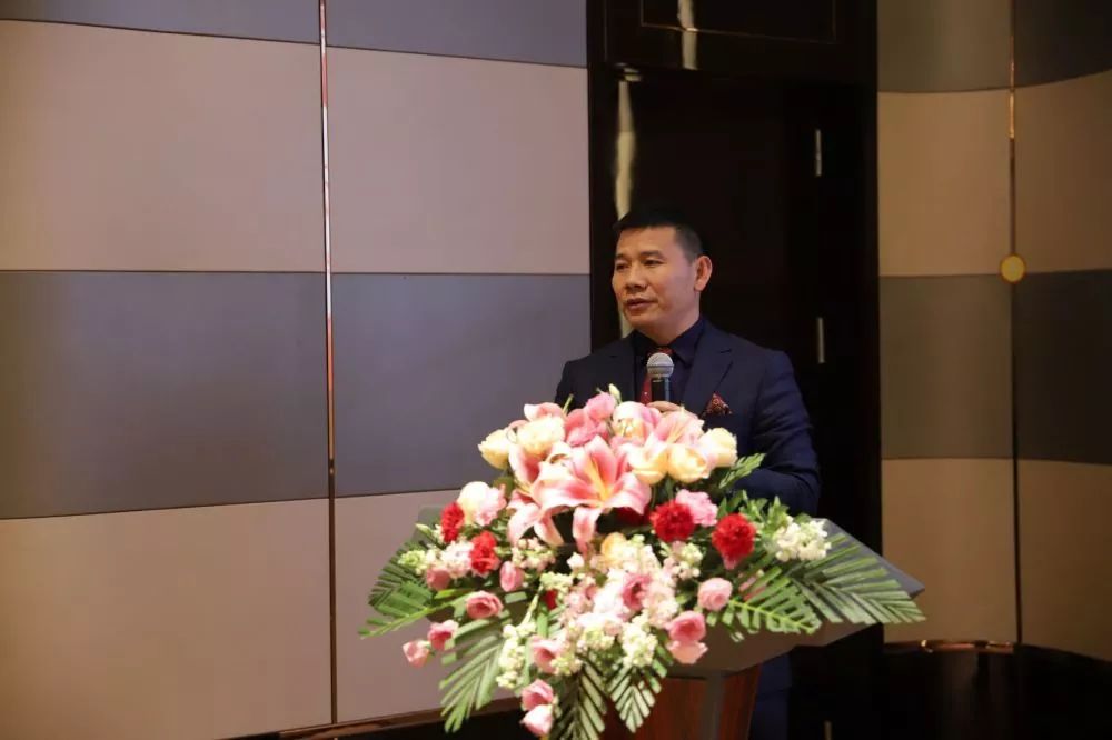 雄心筑梦 • 行稳致远——广东雄远律师事务所2019年度总结暨2020年迎春年会精彩举行 雄心筑梦 • 行稳致远——广东雄远律师事务所2019年度总结暨2020年迎春年会精彩举行