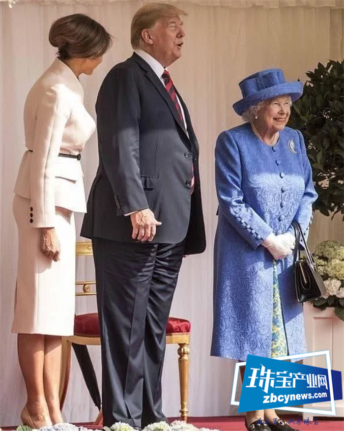 英国为女王珠宝拍摄纪录片