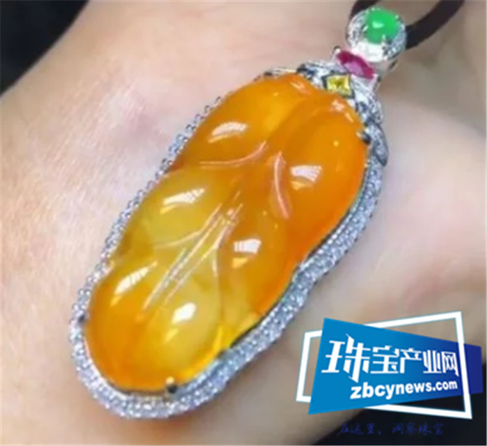 翡翠树叶称“金枝玉叶”,这和公主有什么关系? 翡翠树叶称“金枝玉叶”,这和公主有什么关系?
