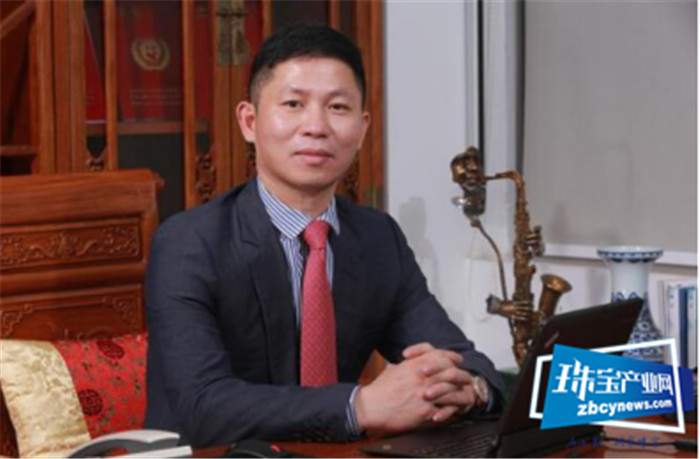 凝聚侨心 抗击疫情—罗曼蒂珠宝董事长郑开国先生在行动 凝聚侨心 抗击疫情—罗曼蒂珠宝董事长郑开国先生在行动