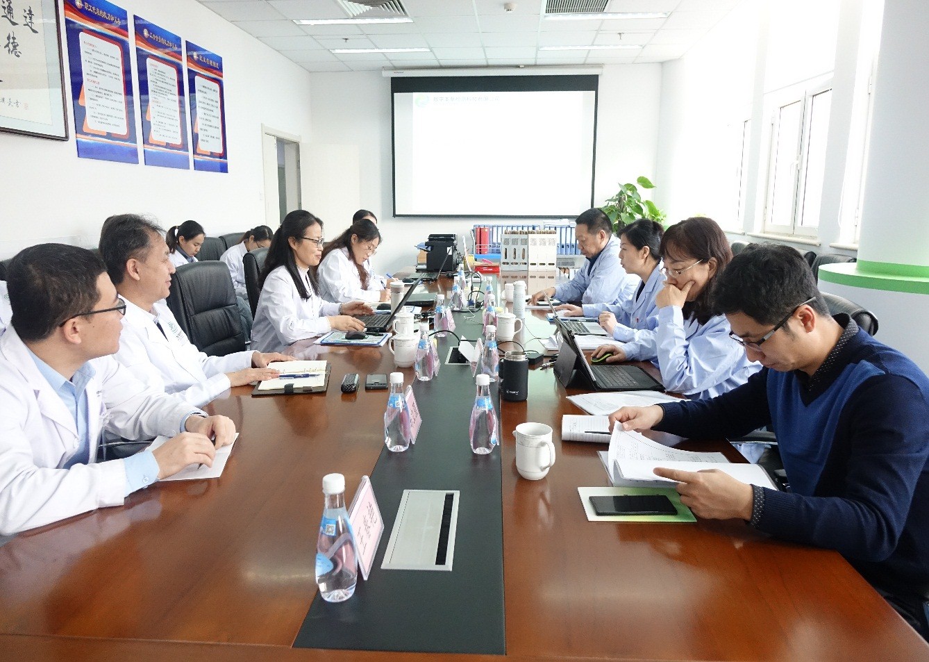 河北省中药材质量检验检测研究中心有限公司顺利通过 CNAS复评审+扩项现场评审