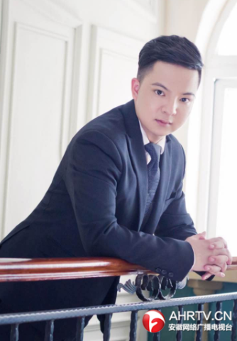 焦兴文  播音主持系毕业