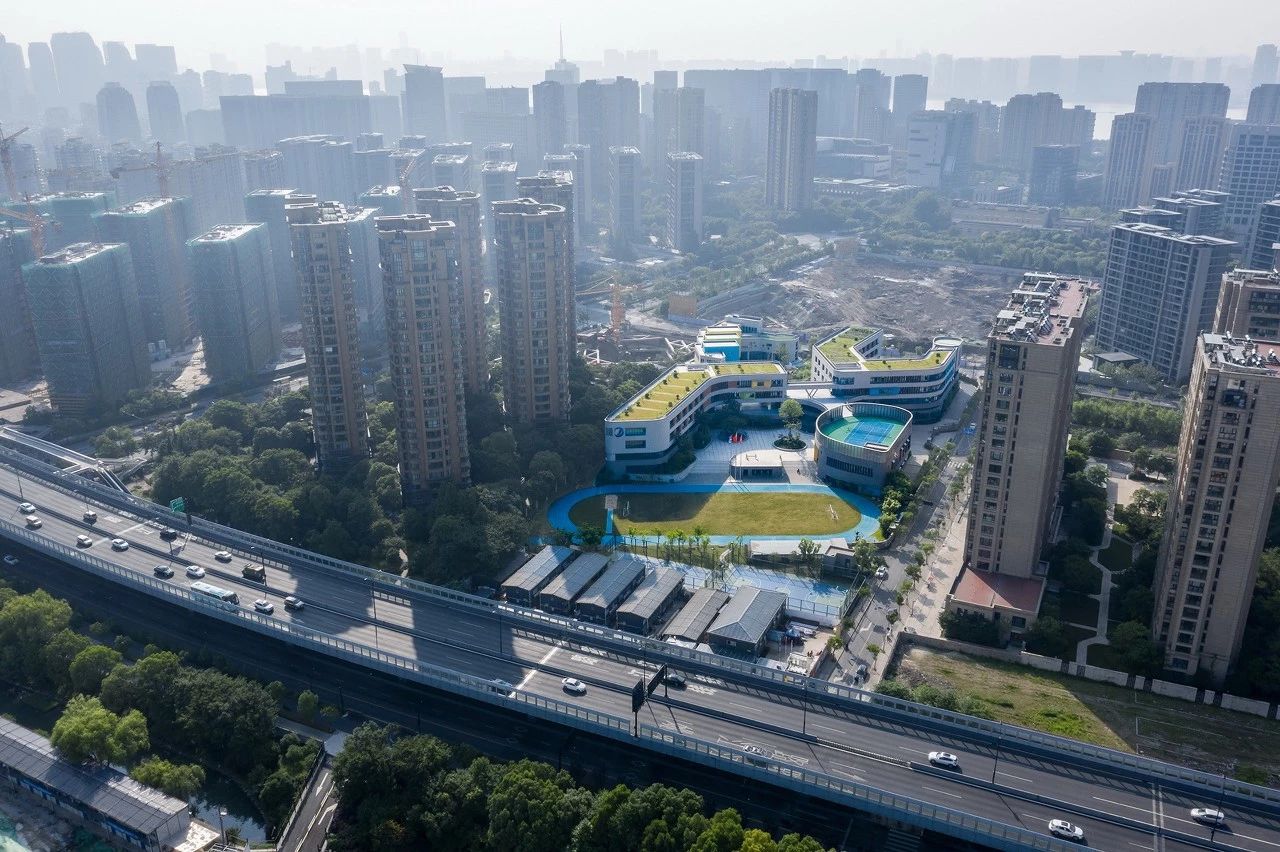 杭州市胜利小学新城校区及附属幼儿园 / 浙江大学建筑设计研究院 杭州市胜利小学新城校区及附属幼儿园 / 浙江大学建筑设计研究院