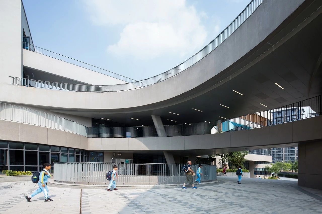 杭州市胜利小学新城校区及附属幼儿园 / 浙江大学建筑设计研究院 杭州市胜利小学新城校区及附属幼儿园 / 浙江大学建筑设计研究院