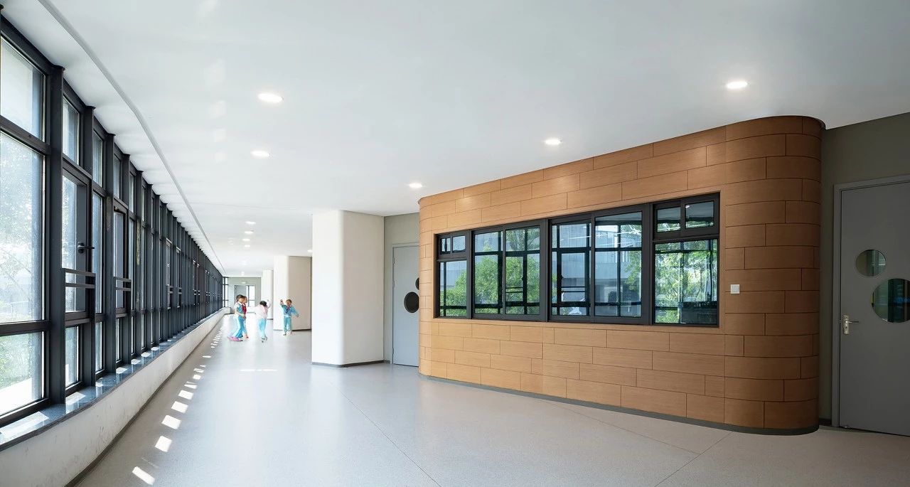 杭州市胜利小学新城校区及附属幼儿园 / 浙江大学建筑设计研究院 杭州市胜利小学新城校区及附属幼儿园 / 浙江大学建筑设计研究院