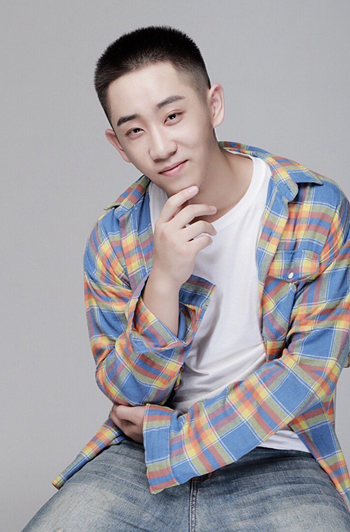 李彦哲  表演系15级毕业生