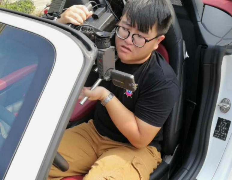 肖洋 