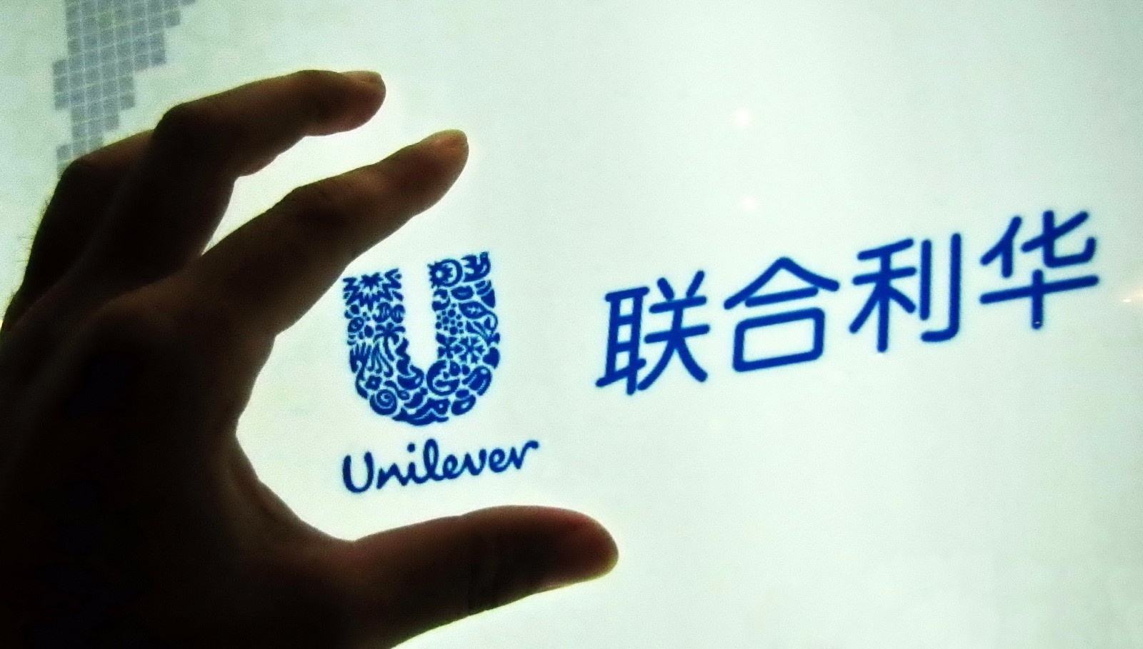 淘宝直播招聘?华东国际珠宝城1小时涌入5万求职者 淘宝直播招聘?华东国际珠宝城1小时涌入5万求职者