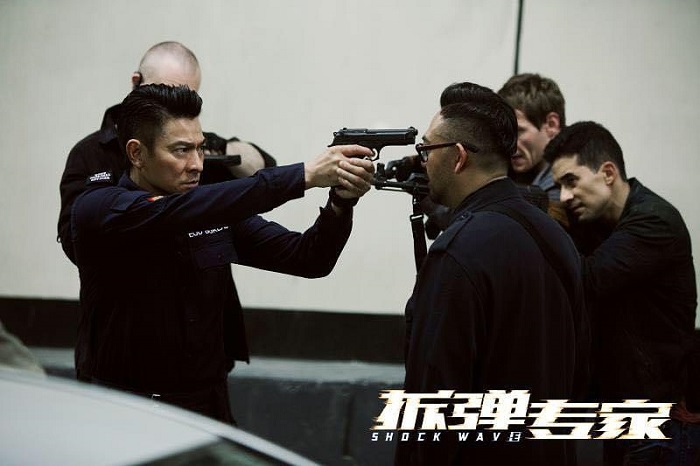 电影投资:刘德华、刘青云18年后联袂主演《拆弹专家2》,再现香港电影辉煌? 电影投资:刘德华、刘青云18年后联袂主演《拆弹专家2》,再现香港电影辉煌?