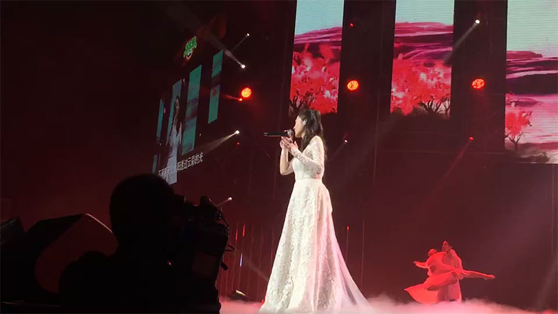 WE爱巡回演唱会宣传片震撼来袭!讯道直播我们是专业的! WE爱巡回演唱会宣传片震撼来袭!讯道直播我们是专业的!