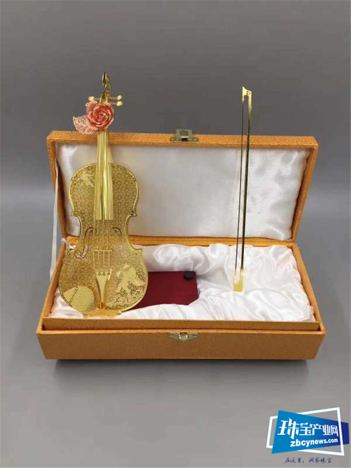 艺恒珠宝精品玫瑰花“小提琴”工艺品走俏市场 艺恒珠宝精品玫瑰花“小提琴”工艺品走俏市场