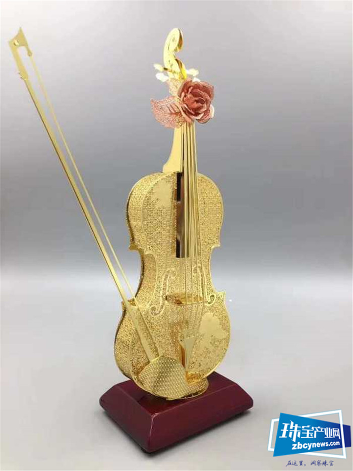 艺恒珠宝精品玫瑰花“小提琴”工艺品走俏市场 艺恒珠宝精品玫瑰花“小提琴”工艺品走俏市场