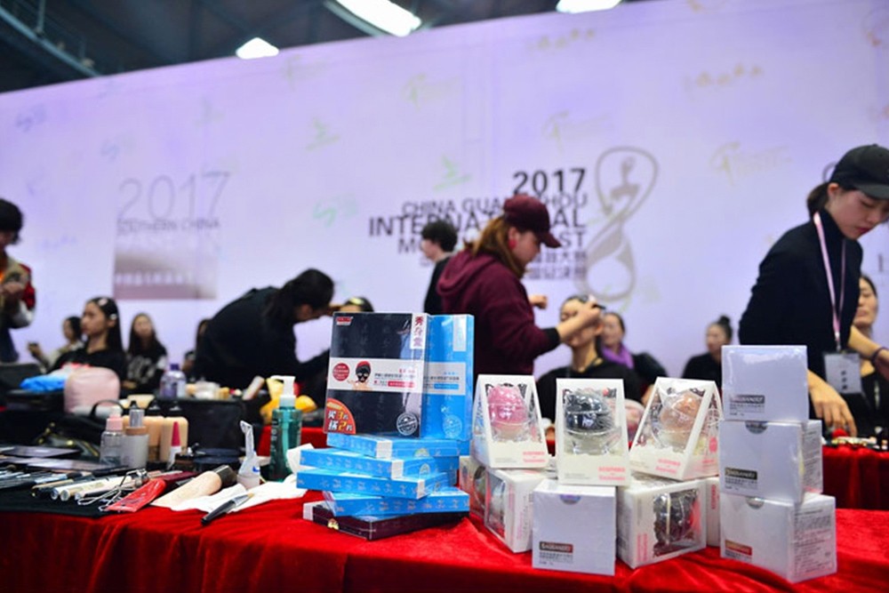 2017 China (Guangzhou) International Model Competition - the only designated cleanser in the competi