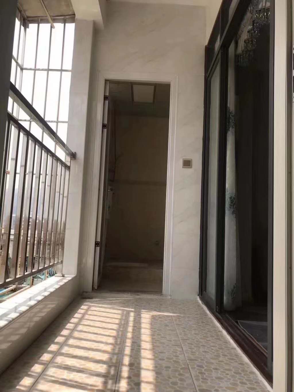 房,稀缺三房,住家首选,地铁口物业!【大浪公馆】火爆开盘 房,稀缺三房,住家首选,地铁口物业!【大浪公馆】火爆开盘