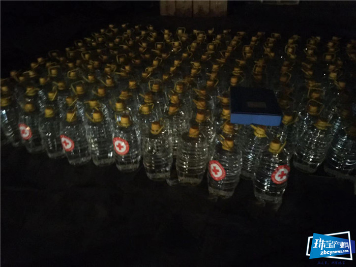 续捐、免租，荟萃楼珠宝用行动书写大爱