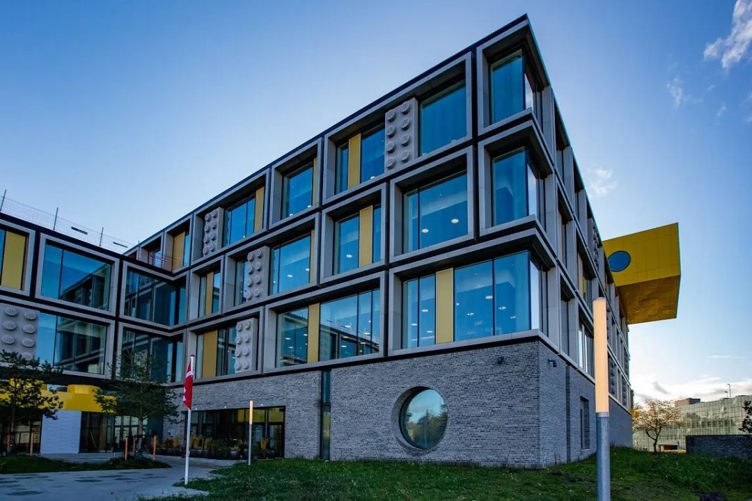 乐高在丹麦建了个新总部,太震撼了! 乐高在丹麦建了个新总部,太震撼了!