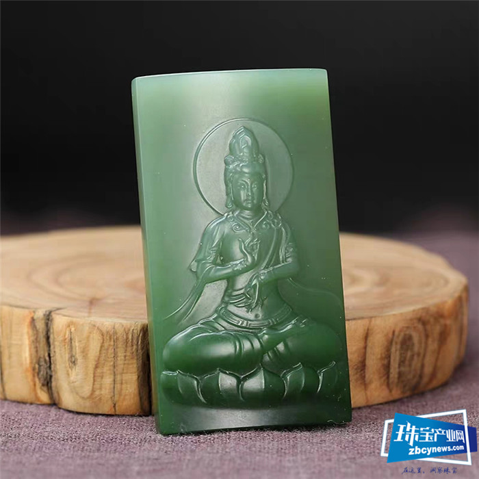 温润而泽,碧绿如茵——碧玉 温润而泽,碧绿如茵——碧玉
