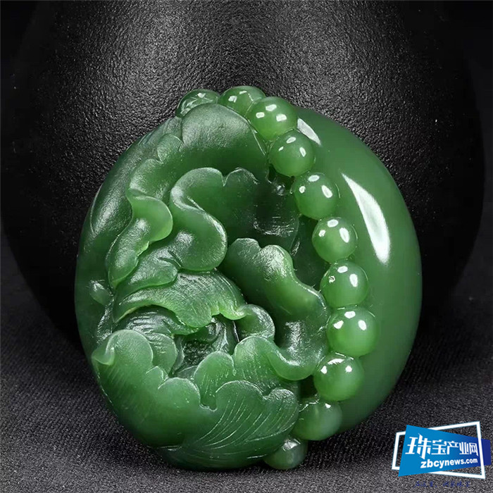 温润而泽,碧绿如茵——碧玉 温润而泽,碧绿如茵——碧玉