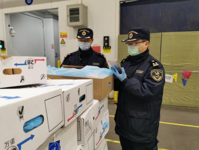 海关总署:今年前两月我国进口猪肉产品同比增长98.2% 海关总署:今年前两月我国进口猪肉产品同比增长98.2%