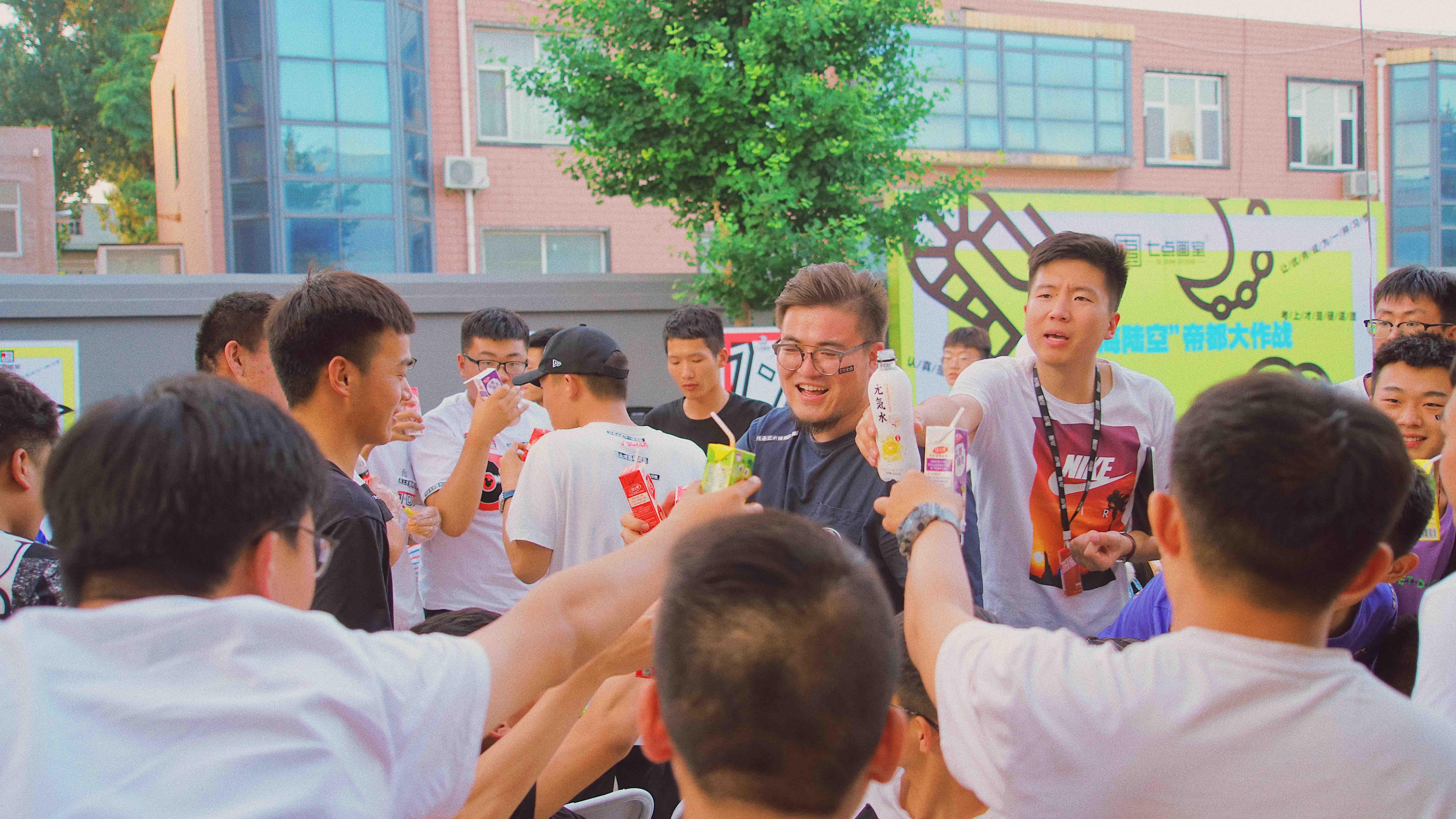 闭关的第N天真的想你们了,快来一键重启我们的快乐 闭关的第N天真的想你们了,快来一键重启我们的快乐