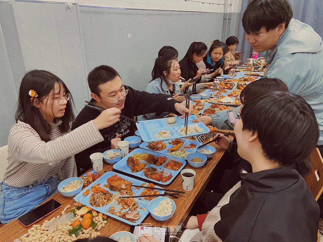 闭关的第N天真的想你们了,快来一键重启我们的快乐 闭关的第N天真的想你们了,快来一键重启我们的快乐