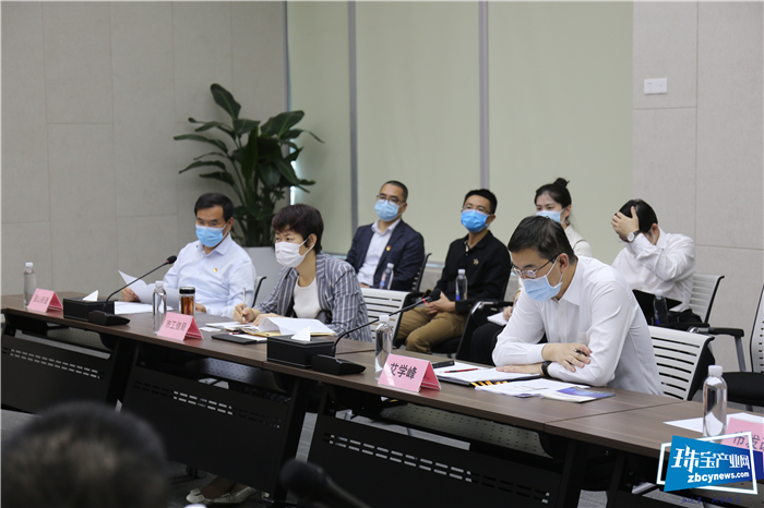 探讨黄金珠宝产业创新发展 深圳市副市长艾学峰率队走进水贝壹号调研翠绿集团 探讨黄金珠宝产业创新发展 深圳市副市长艾学峰率队走进水贝壹号调研翠绿集团