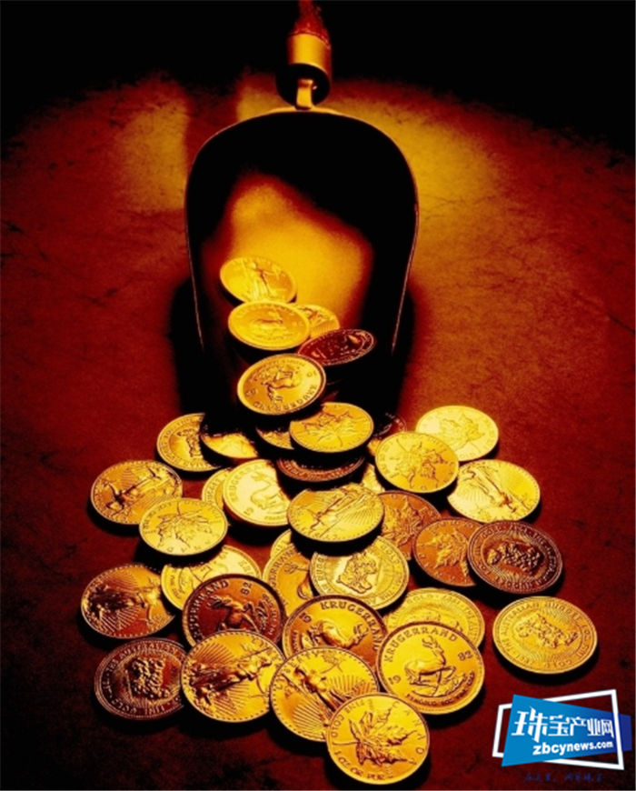 黄金巨头金币金条脱销,“外国大妈”也抢黄金?? 黄金巨头金币金条脱销,“外国大妈”也抢黄金??