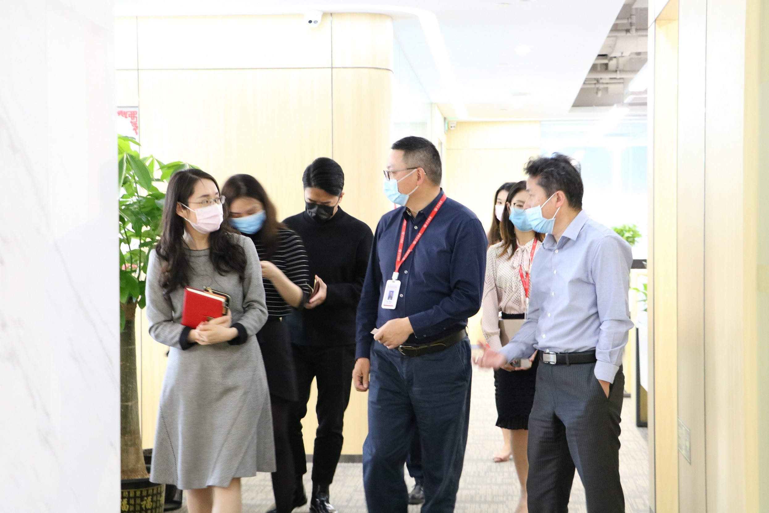 热烈欢迎深圳市福田区金融工作局与深圳市金融科技协会领导一行 莅临我司调研考察工作 热烈欢迎深圳市福田区金融工作局与深圳市金融科技协会领导一行 莅临我司调研考察工作