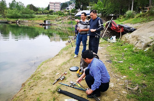 相聚钓鱼城 垂钓升钟湖