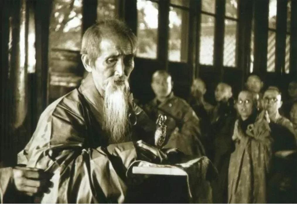 虚云老和尚:周昭王甲寅二十四年四月初八为佛诞日(公元前1027年) 虚云老和尚:周昭王甲寅二十四年四月初八为佛诞日(公元前1027年)