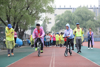 品今集团3000人趣味运动会选择百动体育