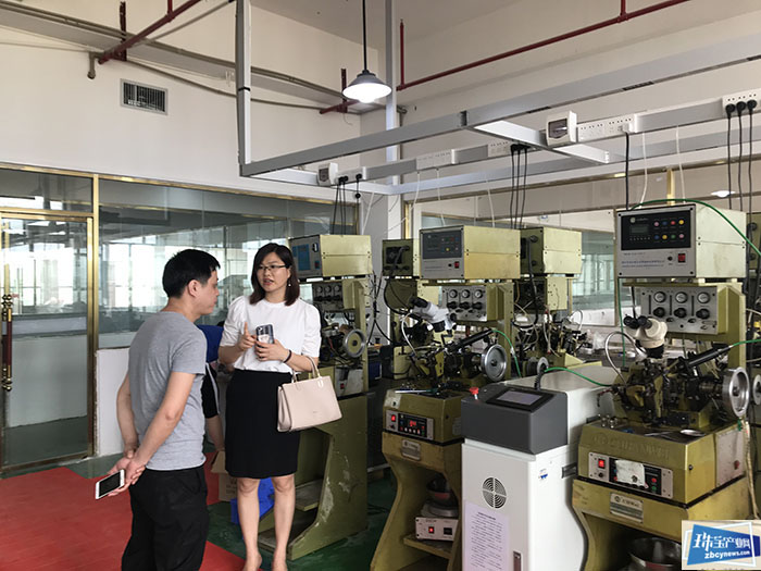 构建从生产到展厅一站式服务 广西平桂黄金珠宝城再次迎来大湾区珠宝企业考察团 构建从生产到展厅一站式服务 广西平桂黄金珠宝城再次迎来大湾区珠宝企业考察团