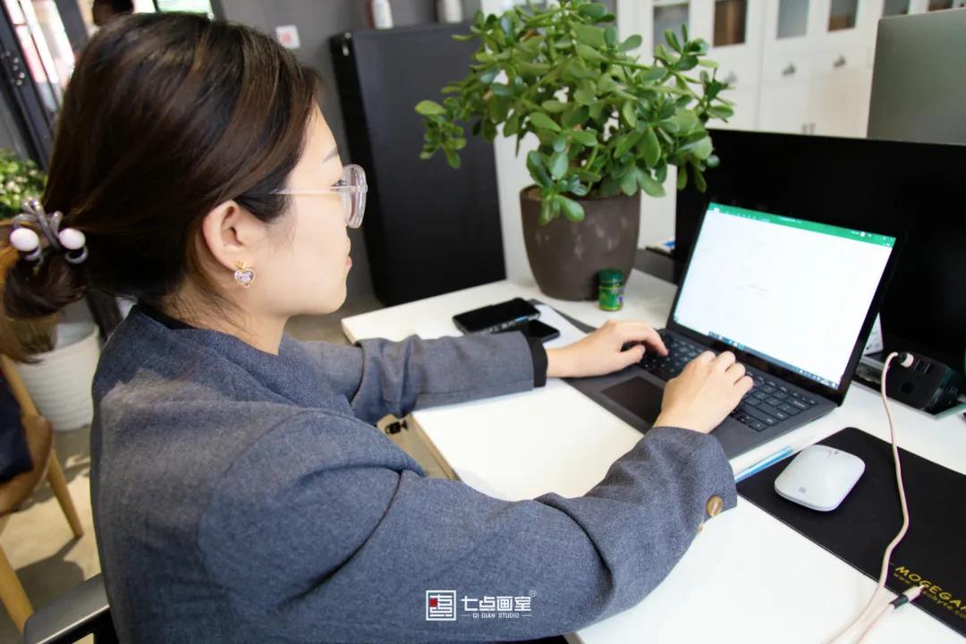 美术生丨画出最深的爱给妈妈 美术生丨画出最深的爱给妈妈