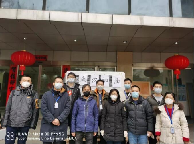 紙短情長丨心系疫情,守望相助 紙短情長丨心系疫情,守望相助