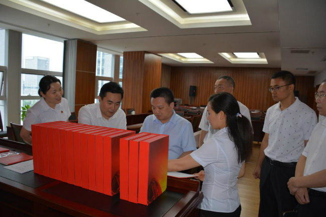 市委巡回指导十组周瑜泉组长 检查指导重庆农信公司主题教育工作