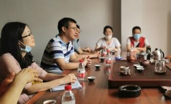 万江街道人大、总工会及人力资源和社会保障分局领导一行走访东莞诺丽科技公司
