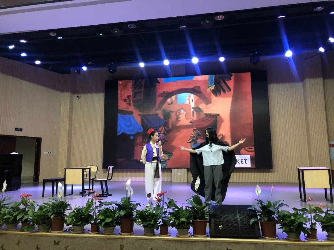 这一次,成都王府的孩子们,再次与世界学子并肩! 这一次,成都王府的孩子们,再次与世界学子并肩!