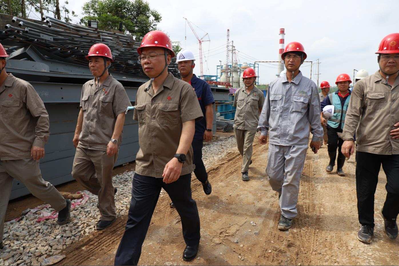 柳钢集团副总经理阎骏率队到中金公司调研---保安全 抓质量 促进度