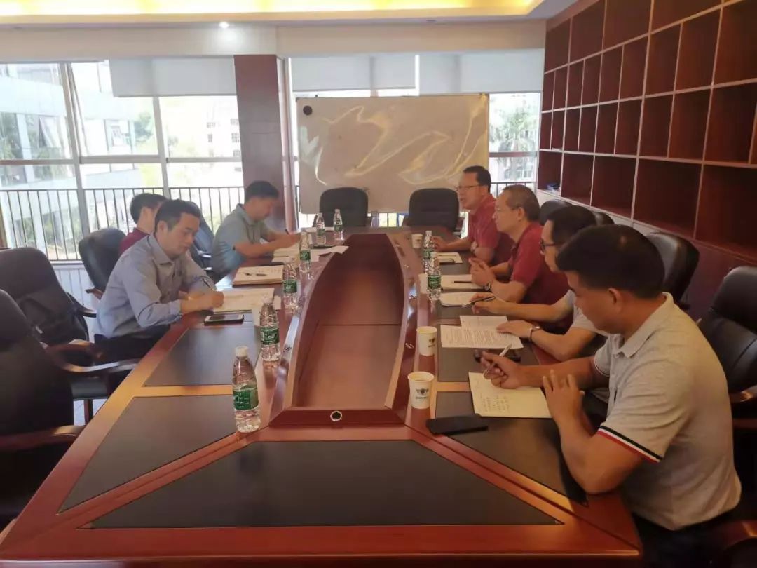 龙华区教科院副院长胡学安一行莅临我校调研 龙华区教科院副院长胡学安一行莅临我校调研
