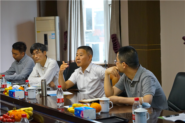 江北区领导一行到我院指导工作 江北区领导一行到我院指导工作