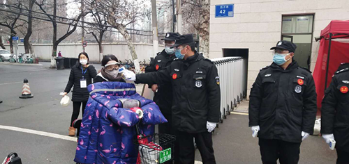卫事康超凡战队：“黑衣战士”的风采