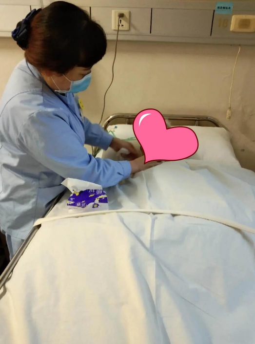 卫事康人：你努力工作的样子，真美！
