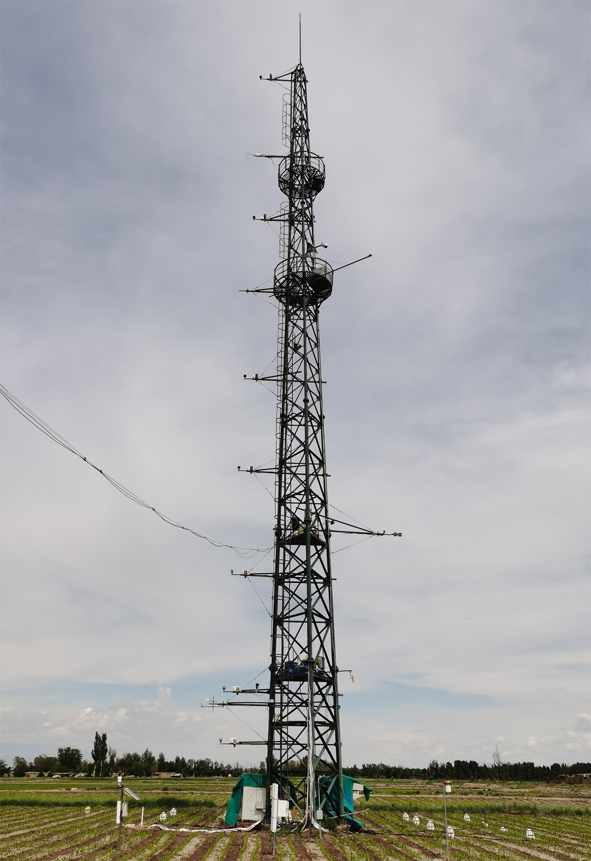 张掖黑河遥感站 AP200大气廓线测量系统