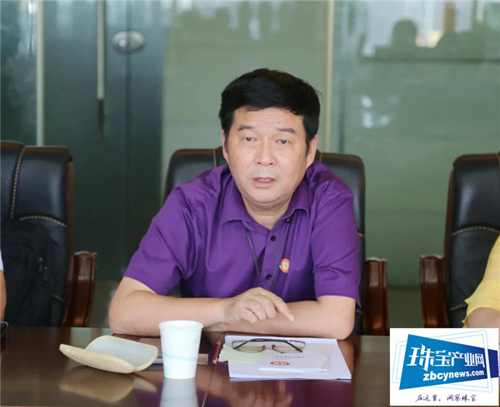 以商会为核心,跨界整合资源,共谋发展未来 珠宝专业委员会企业家到深圳市湖南商会交流学习 以商会为核心,跨界整合资源,共谋发展未来 珠宝专业委员会企业家到深圳市湖南商会交流学习