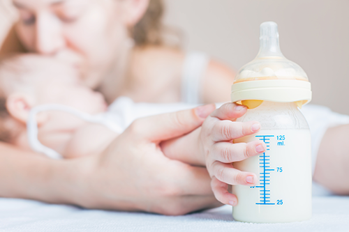 母乳转配方羊奶粉的宝宝，如何顺利转奶成功？