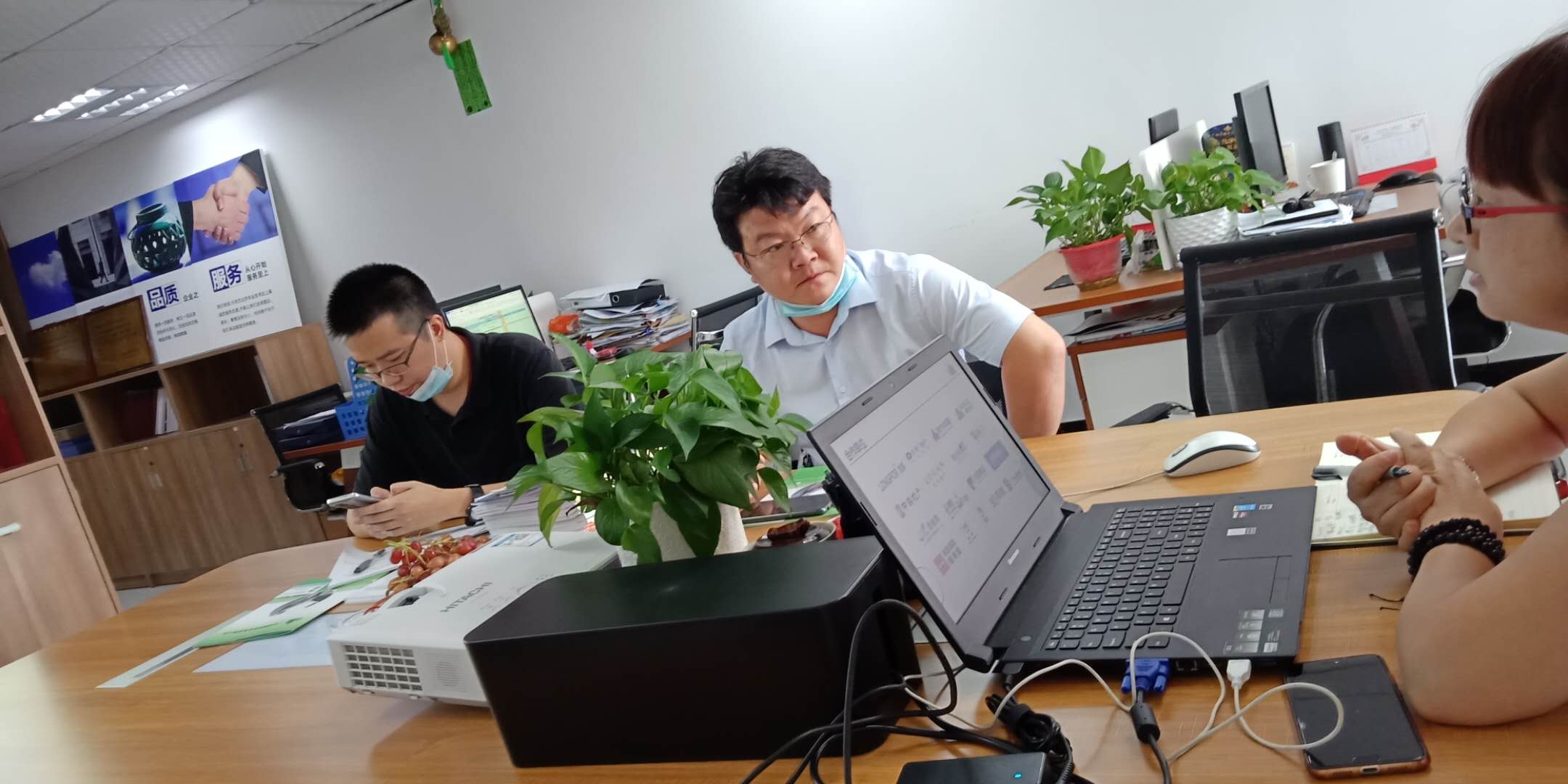 唐商投资房地产来我司考察指导