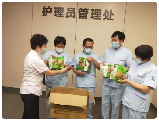 卫事康把爱送给最“粽”要的人！