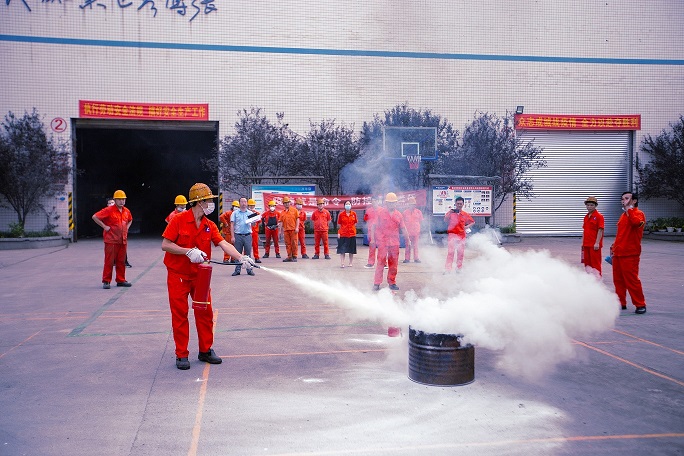 Chongqing Bozhang carries out fire drill and builds up safety defense line Chongqing Bozhang carries out fire drill and builds up safety defense line