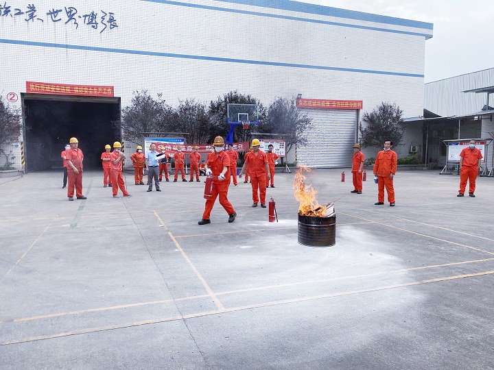 Chongqing Bozhang carries out fire drill and builds up safety defense line Chongqing Bozhang carries out fire drill and builds up safety defense line