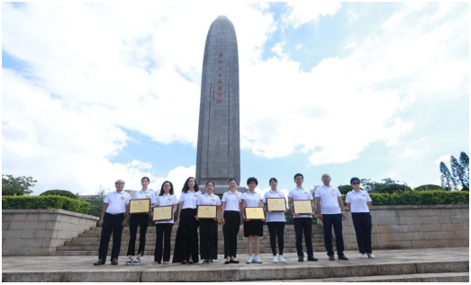 “迎七一•祭奠英烈” ——丰浩达党支部参加深圳市造价工程师协会党委七一祭奠英烈活动